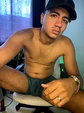 Snapshot of lester_rose chatting on 12/03/25, 02:37 lester rose online show from 12/03/25, 02:37