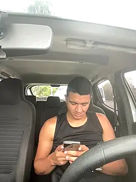 Snapshot of lester_rose chatting on 12/04/25, 07:11 lester rose online show from 12/04/25, 07:11