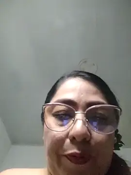 Snapshot of __Nahomi chatting on 12/04/25, 08:39 Nahomi online show from 12/04/25, 08:39