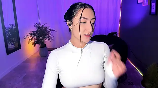 Snapshot of -Kennya chatting on 07/22/26, 04:26 -Kennya online show from 07/22/26, 04:26