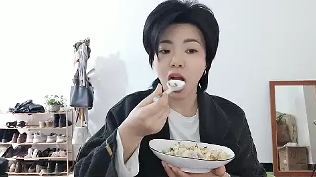 adele8731 online show from 12/17/25, 02:28