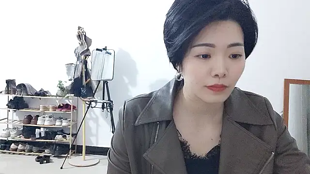 adele8731 online show from 01/15/26, 03:38