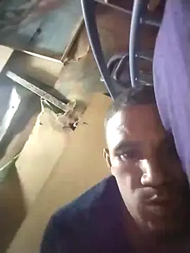 Snapshot of Pussylicker50565 chatting on 11/21/25, 01:04 Pussylicker50565 online show from 11/21/25, 01:04