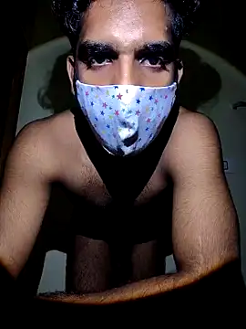 Snapshot of Yournextdoorboy chatting on 05/01/26, 05:17 Yournextdoorboy online show from 05/01/26, 05:17