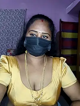 Snapshot of Tamil_devagi chatting on 04/18/26, 08:09 Tamil devagi online show from 04/18/26, 08:09