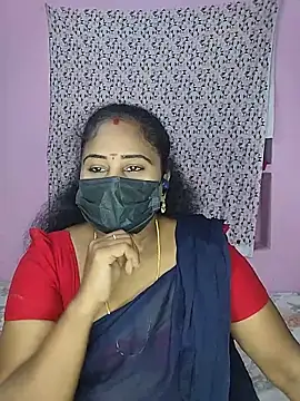 Snapshot of Tamil_devagi chatting on 05/15/26, 05:42 Tamil devagi online show from 05/15/26, 05:42