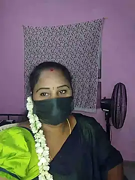 Snapshot of Tamil_devagi chatting on 06/08/26, 07:47 Tamil devagi online show from 06/08/26, 07:47