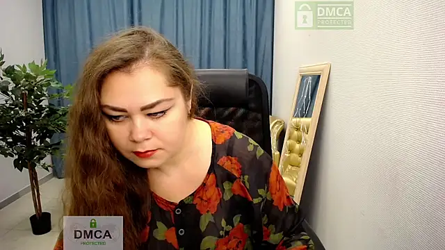 Susanna S online show from 12/16/25, 06:29