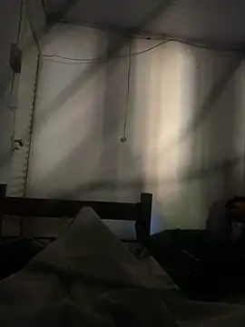 Snapshot of Loirodapicarosa chatting on 02/14/26, 10:01 Loirodapicarosa online show from 02/14/26, 10:01