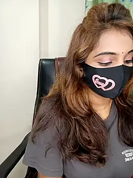 Sexy-Jara1 online show from 12/05/25, 04:47