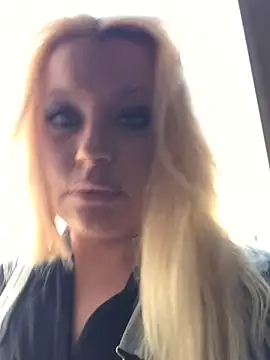 Snapshot of BunnyPleasures chatting on 12/04/25, 10:07 BunnyPleasures online show from 12/04/25, 10:07