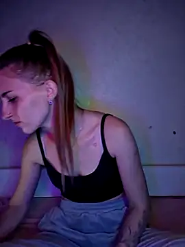 carolinakis  online show from 02/22/26, 08:18