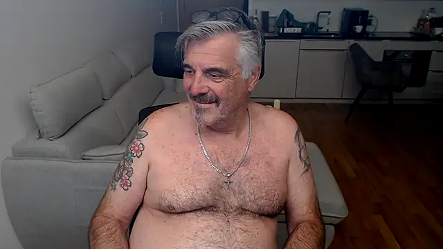 Buidapest online show from 11/25/25, 12:54