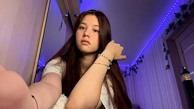 CutieSlim online show from 11/18/25, 07:35