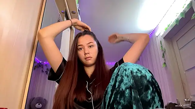 CutieSlim online show from 12/02/25, 06:08