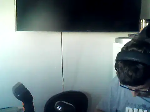 Snapshot of DesertedMonoxide chatting on 05/09/26, 10:42 DesertedMonoxide online show from 05/09/26, 10:42