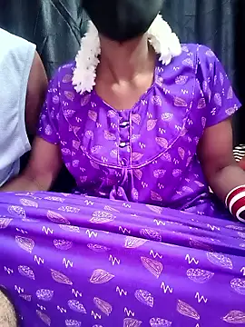 StrawberryCouples online show from 01/08/26, 04:53