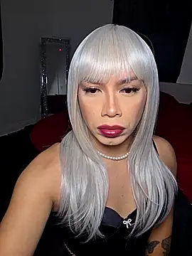 Snapshot of angelixna chatting on 11/19/25, 01:05 angelixna online show from 11/19/25, 01:05