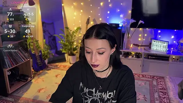 Snapshot of inked_witch chatting on 03/18/26, 01:14 inked witch online show from 03/18/26, 01:14