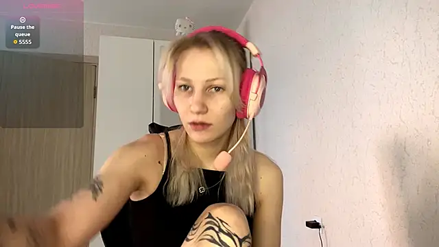 FoxySable online show from 11/24/25, 08:14