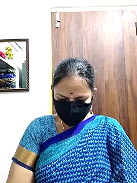 Snapshot of Queen-Neha chatting on 03/07/26, 06:16 Queen-Neha online show from 03/07/26, 06:16