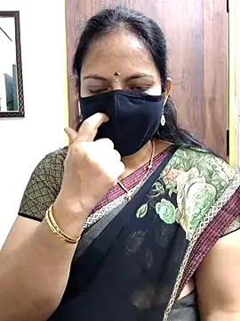 Snapshot of Queen-Neha chatting on 03/08/26, 05:22 Queen-Neha online show from 03/08/26, 05:22