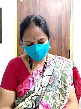 Snapshot of Queen-Neha chatting on 03/10/26, 06:18 Queen-Neha online show from 03/10/26, 06:18