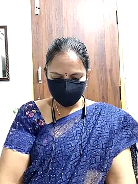 Snapshot of Queen-Neha chatting on 03/15/26, 03:07 Queen-Neha online show from 03/15/26, 03:07