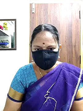 Snapshot of Queen-Neha chatting on 03/28/26, 06:24 Queen-Neha online show from 03/28/26, 06:24