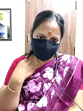 Snapshot of Queen-Neha chatting on 03/31/26, 06:19 Queen-Neha online show from 03/31/26, 06:19