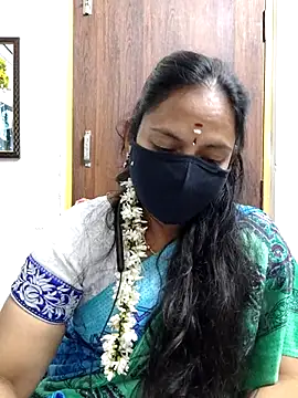 Snapshot of Queen-Neha chatting on 04/09/26, 06:19 Queen-Neha online show from 04/09/26, 06:19