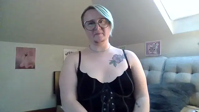 queerlyjaz online show from 11/29/25, 11:08
