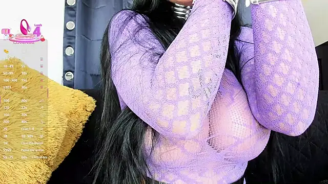 latinbitch online show from 11/27/25, 06:10