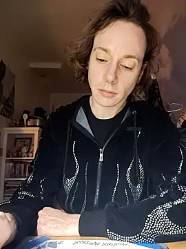 Snapshot of dragonlock chatting on 11/24/25, 12:54 dragonlock online show from 11/24/25, 12:54