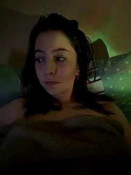 Snapshot of Anoraaa8A chatting on 01/06/26, 01:42 Anoraaa8A online show from 01/06/26, 01:42