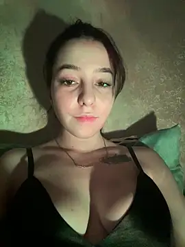 Snapshot of Anoraaa8A chatting on 03/12/26, 06:36 Anoraaa8A online show from 03/12/26, 06:36