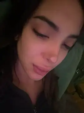 VitoriaCarusso online show from 01/13/26, 08:52