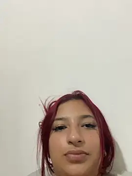 Snapshot of vallolet_rose69 chatting on 04/08/26, 08:20 vallolet rose69 online show from 04/08/26, 08:20