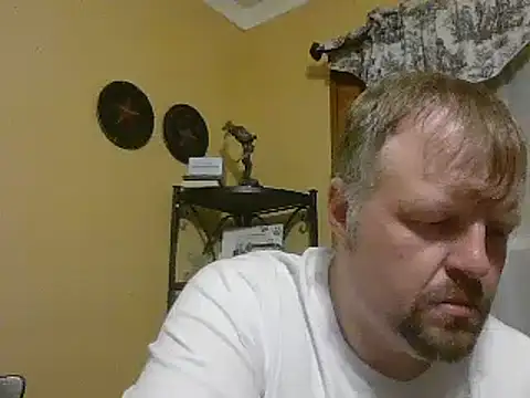 Snapshot of TheOneDonShaun chatting on 12/01/25, 03:33 TheOneDonShaun online show from 12/01/25, 03:33