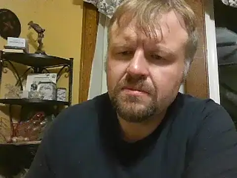 Snapshot of TheOneDonShaun chatting on 12/03/25, 05:37 TheOneDonShaun online show from 12/03/25, 05:37