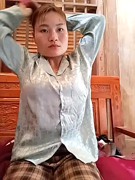 Lee-Thee online show from 01/11/26, 04:39