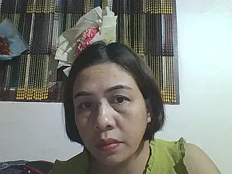 Snapshot of Sona5888 chatting on 11/17/25, 03:18 Sona5888 online show from 11/17/25, 03:18