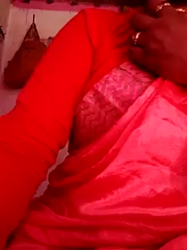 Snapshot of Sonam44 chatting on 11/23/25, 06:57 Sonam44 online show from 11/23/25, 06:57