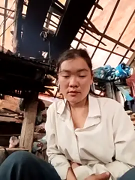 meomeo-00 online show from 12/20/25, 01:02