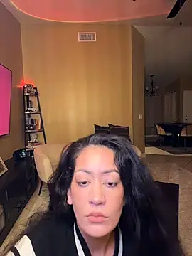 Entreprescrewers online show from 11/19/25, 06:24