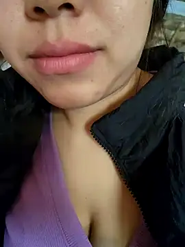 Xiu-L online show from 11/25/25, 02:55