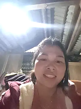 Snapshot of Cover-baa chatting on 11/17/25, 10:21 Cover-baa online show from 11/17/25, 10:21