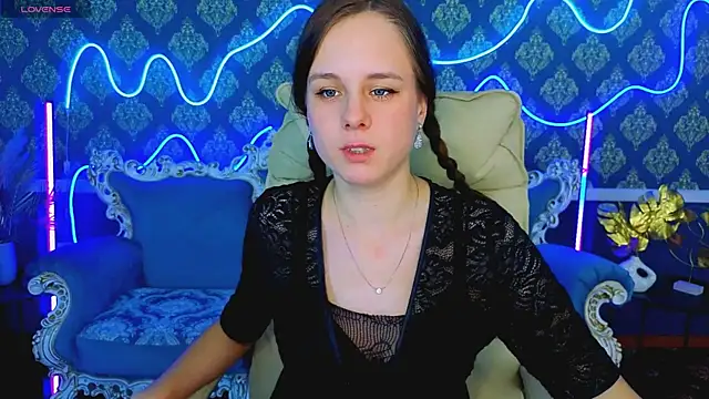 KarolinaSky online show from 11/24/25, 01:55