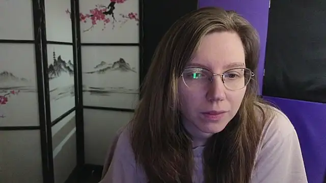 Snapshot of scarlettsrose chatting on 07/18/26, 12:04 scarlettsrose online show from 07/18/26, 12:04