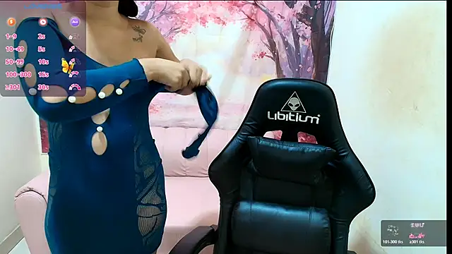 Emma latinasexy18 online show from 02/18/26, 11:28